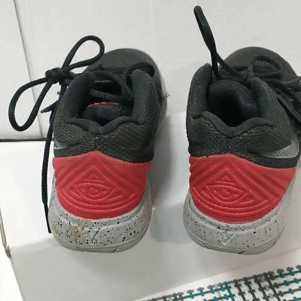 Nike Kyrie Irving V Black Red Basketball Shoes AQ2458-600 Sneakers Sz 11C 2018